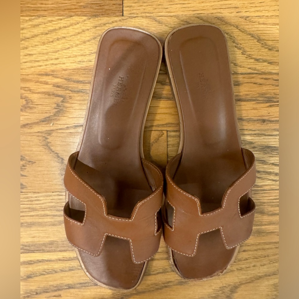 Hermes Oran Sandals, gold, size 38